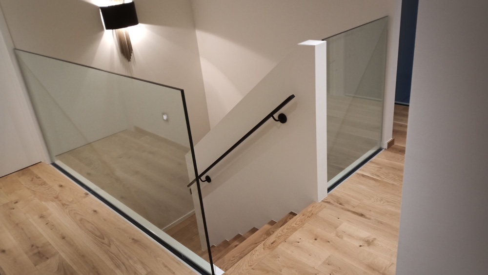 Glasbalustrade-in-vloerprofiel